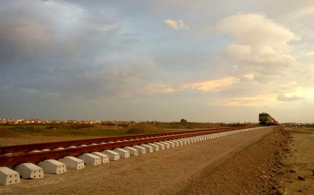 راه‌اندازی قطار قم-کربلا معطل عراق است
