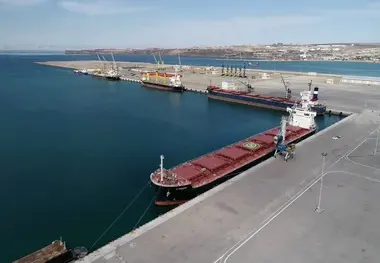 ثبت رکورد ۱۰۰ هزار TEU در بندر شهید بهشتی چابهار