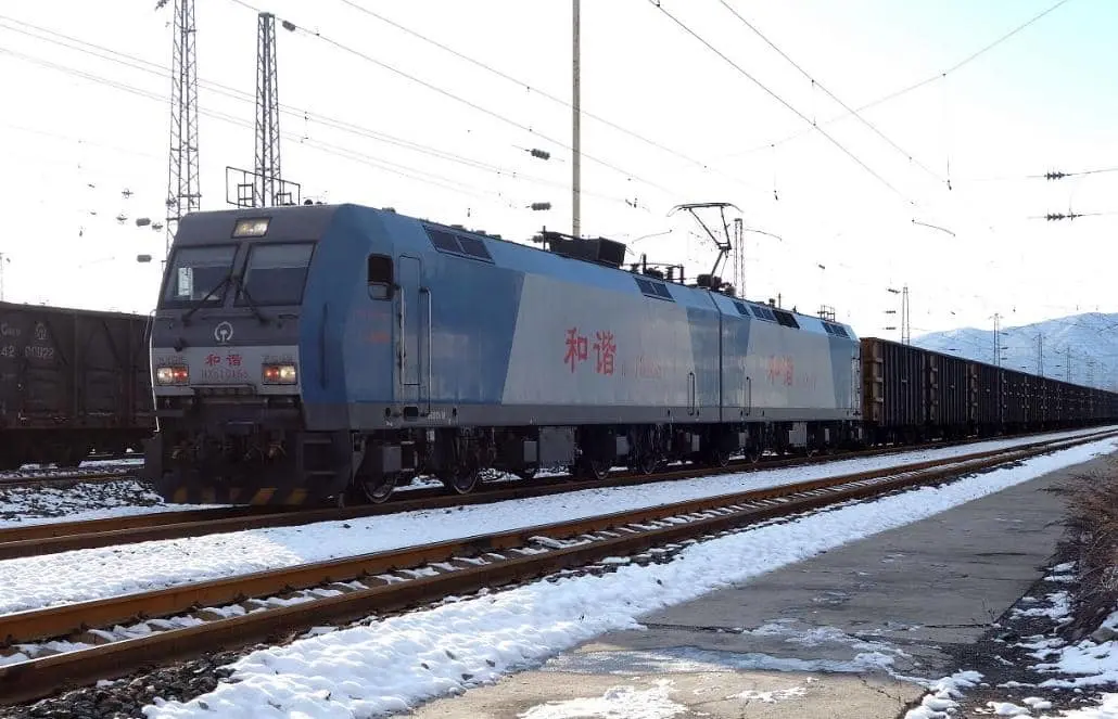پندهایی از روند برقی‌کردن راه‌ آهن چین 