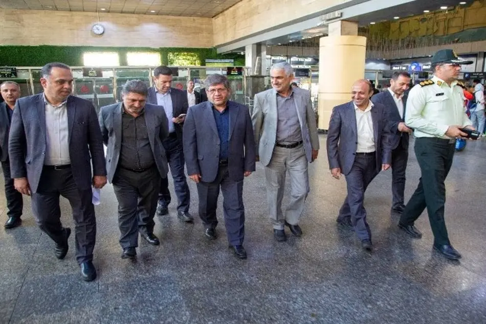 بررسی کیفیت خدمات مسافری در ایستگاه راه آهن تهران