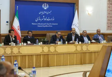 دستور معاون وزیر راه برای رفع گلوگاه‌ های مرزی/ برنامه‌ ریزی جهت افزایش ظرفیت پذیرش کامیون‌ ها