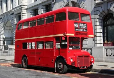 گذری بر تاریخ نماد لندن؛ اتوبوس های دوطبقه قرمز+ تصاویر
