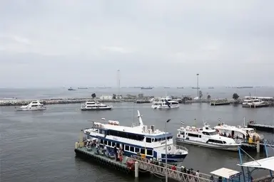خروج گردشگران خارجی از هرمزگان با کشتی