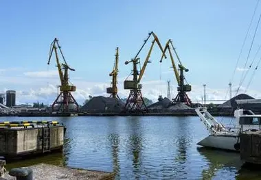 EU Ban on Russia's LNG Re-Exports Comes Into Effect