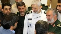 بازدید فرمانده نیروی دریایی سپاه از دستگاه شبیه‌ساز آموزش راهبری قطار شهری مشهد