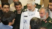 بازدید فرمانده نیروی دریایی سپاه از دستگاه شبیه‌ساز آموزش راهبری قطار شهری مشهد