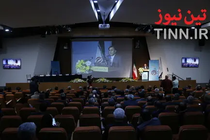 نشست هم اندیشی تشکل های حرفه ای با حضور وزیر راه و شهرسازی