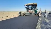 اجرای بیش از ۳۲۸ کیلومتر روکش و بهسازی آسفالت در محورهای جنوب کرمان‌