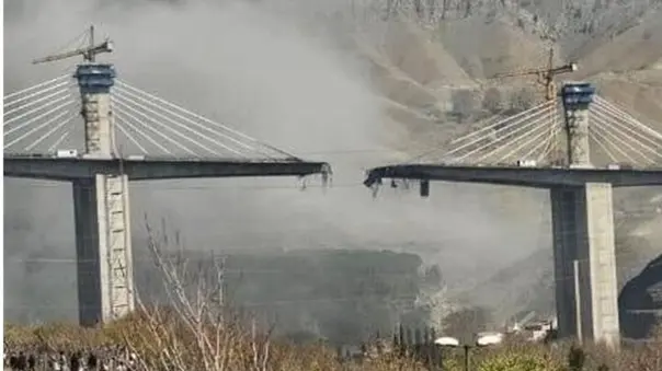 پاسخی به حمله فروردین؛ شروع بازسازی بلندترین پل جاده ای خاورمیانه با ۳.۷ همت و پیمانکاران ایرانی