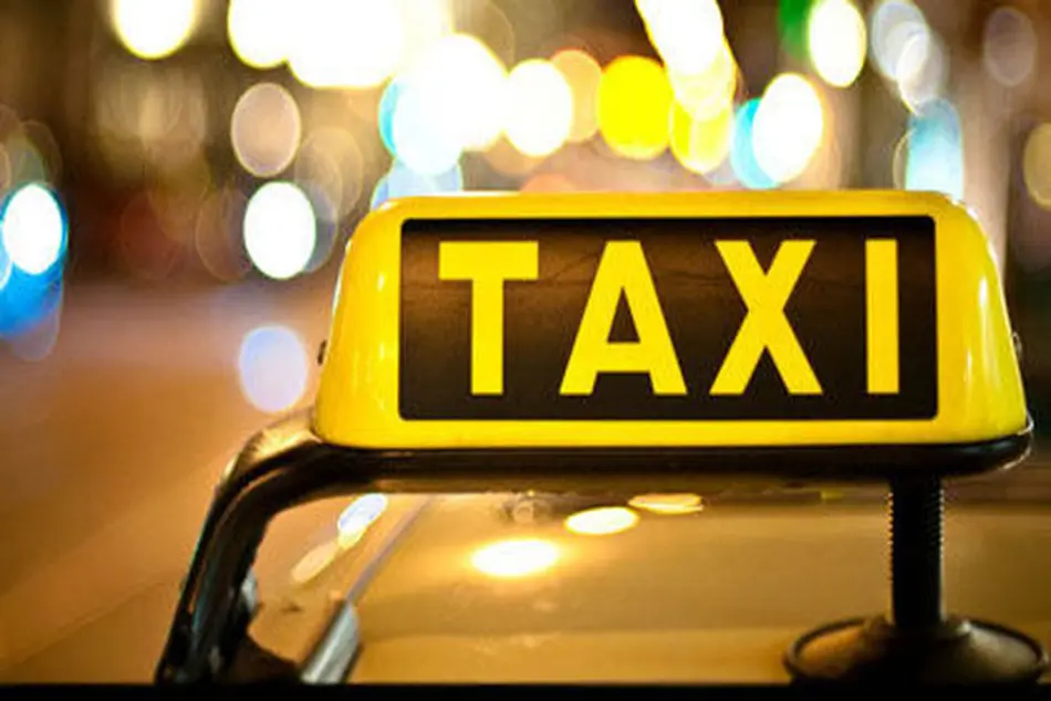 برخورد شهرداری با تاکسی‌های اینترنتی در صورت افزایش نرخ کرایه