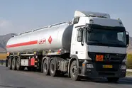 مطالبه رانندگان کامیون برای افزایش نرخ‌ حمل فرآورده های نفتی