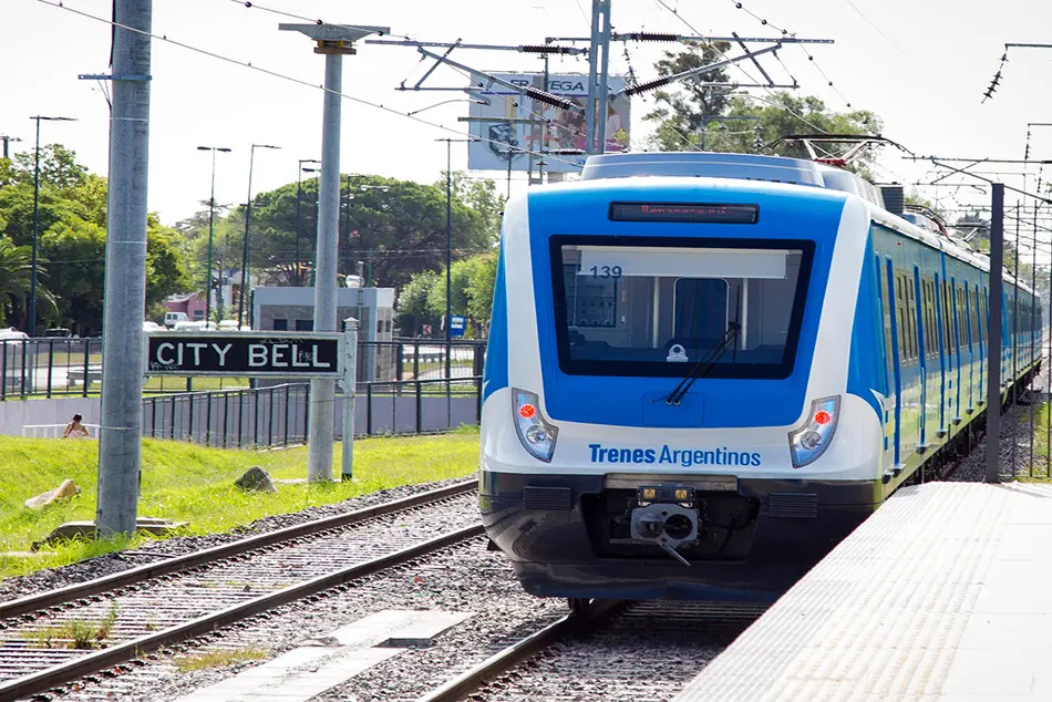 Roca electrification reaches City Bell