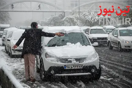 بارش اولین برف پاییزی در تهران
