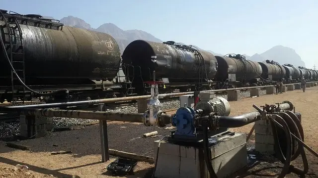 بارگیری اولین محموله نفت کوره سنگین از راه‌آهن کرمانشاه