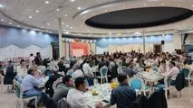 وصف شرایط فعلی حمل و نقل ریلی و شرکت راه آهن در قالب یک شعر