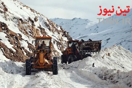 عملیات بازگشایی جاده پیست اسکی تاریک دره همدان