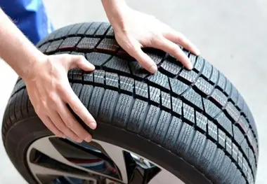رگه‌ های رنگی روی لاستیک‌ های نو چه معنایی دارند؟