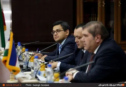 دیدار وزیر راه و شهرسازی با وزیر تجارت خارجی ازبکستان
