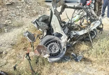 برخورد یک دستگاه پژو ۴۰۵ و یک دستگاه تریلی حادثه آفرید