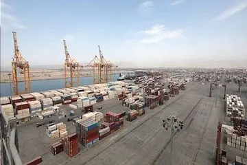 پهلوگیری سومین کشتی گندم اهدایی هند به افغانستان در چابهار 