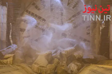 ورود دستگاه TBM حفاری خط ۳ قطار شهری مشهد به پایانه امام رضا (ع)