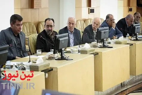 گزارش تصویری دیدار آخوندی با اعضای صنفی رانندگان و شرکت‌های حمل و نقل
