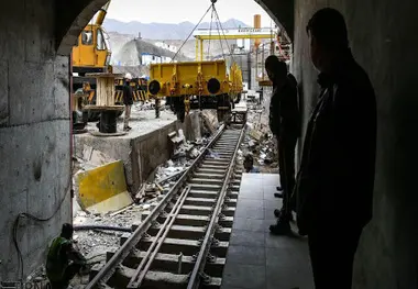 ساخت راه‌آهن سریع‌السیر تهران- قم- اصفهان در اولویت نیست