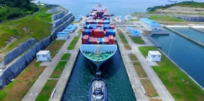 Panama Canal to further reduce crew in tugs