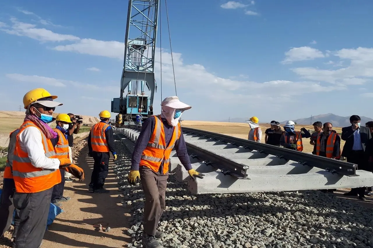 اجرای همه قطعه‏‌های پروژه راه آهن بوشهر-شیراز فعال می‌شود 