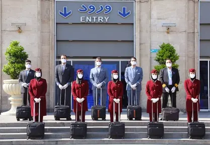 مهمانداران قطار زندگی