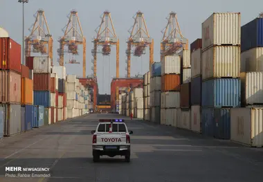 صادرات بیش از ۴ میلیون تن کالا از بنادر غرب هرمزگان