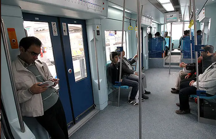 گشت و گذار در مشهد با مترو تسهیل می شود