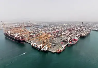 رشد ١١ درصدی تخلیه و بارگیری کالای اساسی 