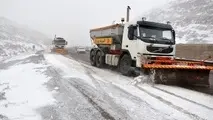 برف و باران در جاده‌های ۱۸ استان
