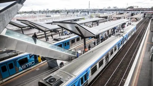 Melbourne suburban line power upgrade contract awarded
