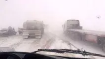 برف و باران در جاده‌های تهران-شمال/محور کندوان مسدود است