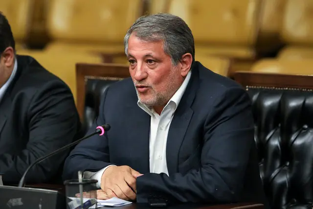 بحث استعفای شهردار تهران، از یک ماه قبل مطرح شده بود