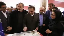 تصاویر/ حضور آخوندی در غرفه تین نیوز و هفته نامه حمل و نقل