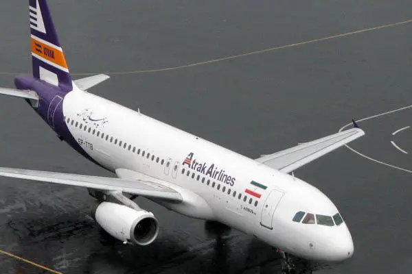 ◄ هواپیمای اترک پس از چک سنگین C در فرودگاه مهرآباد به زمین نشست