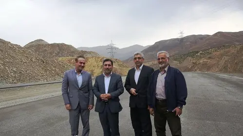 بازدید خیرالله خادمی از اتوبان کرج