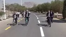 دوچرخه سواری رئیس جمهور در اصفهان