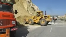 تسطیح و تیغه‌زنی 11 کیلومتر راه‌های خاکی حوزه استحفاظی شهرستان آوج

