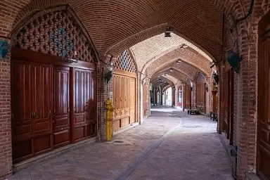 حمل و نقل برقی به سنگلج و عودلاجان می رود؛ ورود موتورسیکلت به بازار ممنوع شد