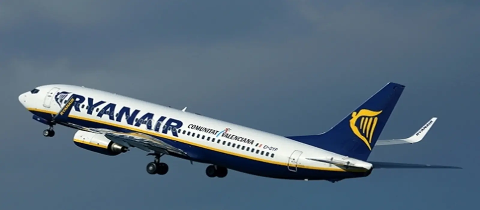 Ryanair Revises 2026 Traffic Forecast Down On Boeing Delays 