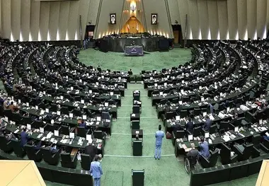 جلسه کمیسیون عمران با وزیر راه و رئیس بانک مرکزی 