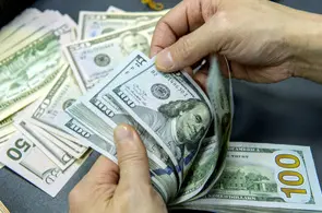 نرخ رسمی انواع ارز در آستانه سال ۱۴۰۵؛ کاهش دسته‌ جمعی قیمت‌ ها