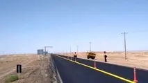 اتمام عملیات خط کشی محور زابل – زاهدان حد فاصل پلیس راه رامشار تا شهر سوخته به طول 11 کیلومتر