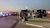  واژگونی مینی بوس در محور اسلام آبادغرب 