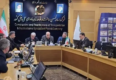 بررسی آخرین وضعیت دو پروژه مهم ریلی کشور
