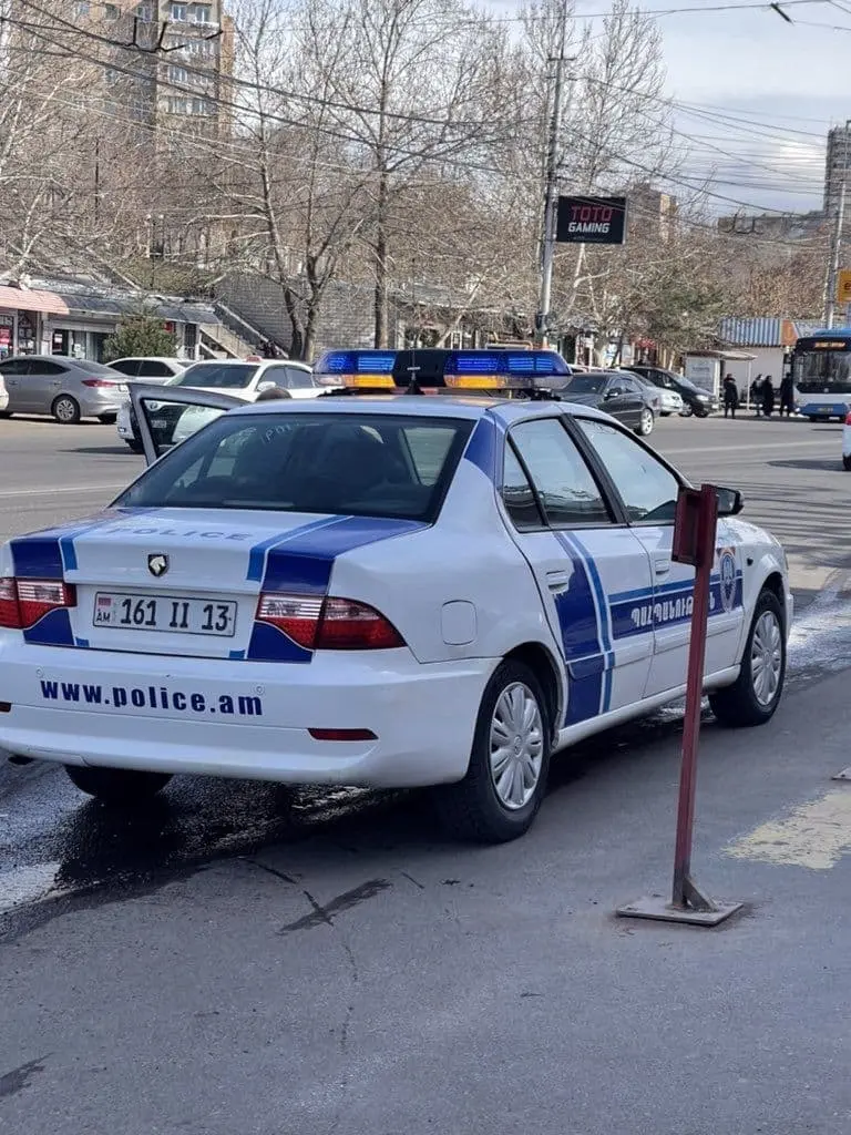 یک خودروی ایرانی، ماشین پلیس ارمنستان + عکس